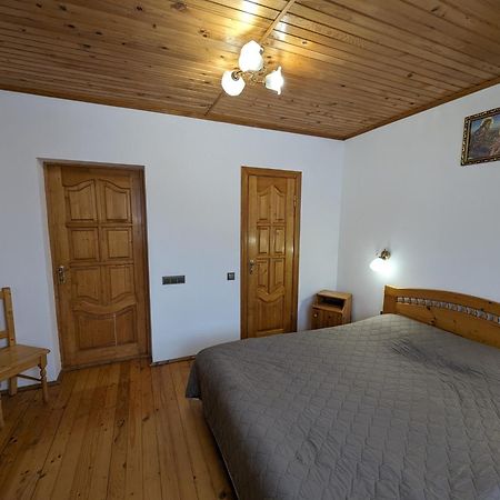 Oskolok Dovbusha Mini-Hotel Jaremcse Kültér fotó