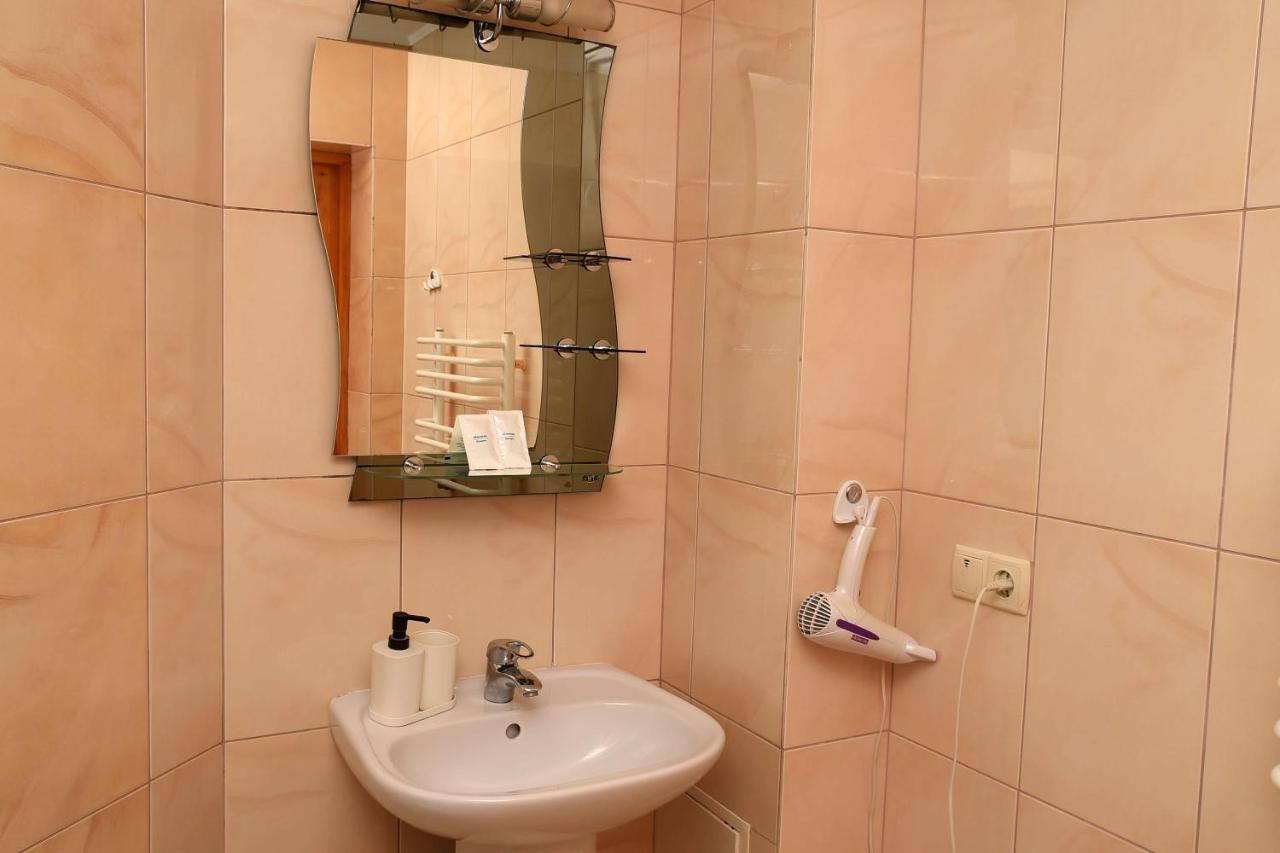 Oskolok Dovbusha Mini-Hotel Jaremcse Kültér fotó