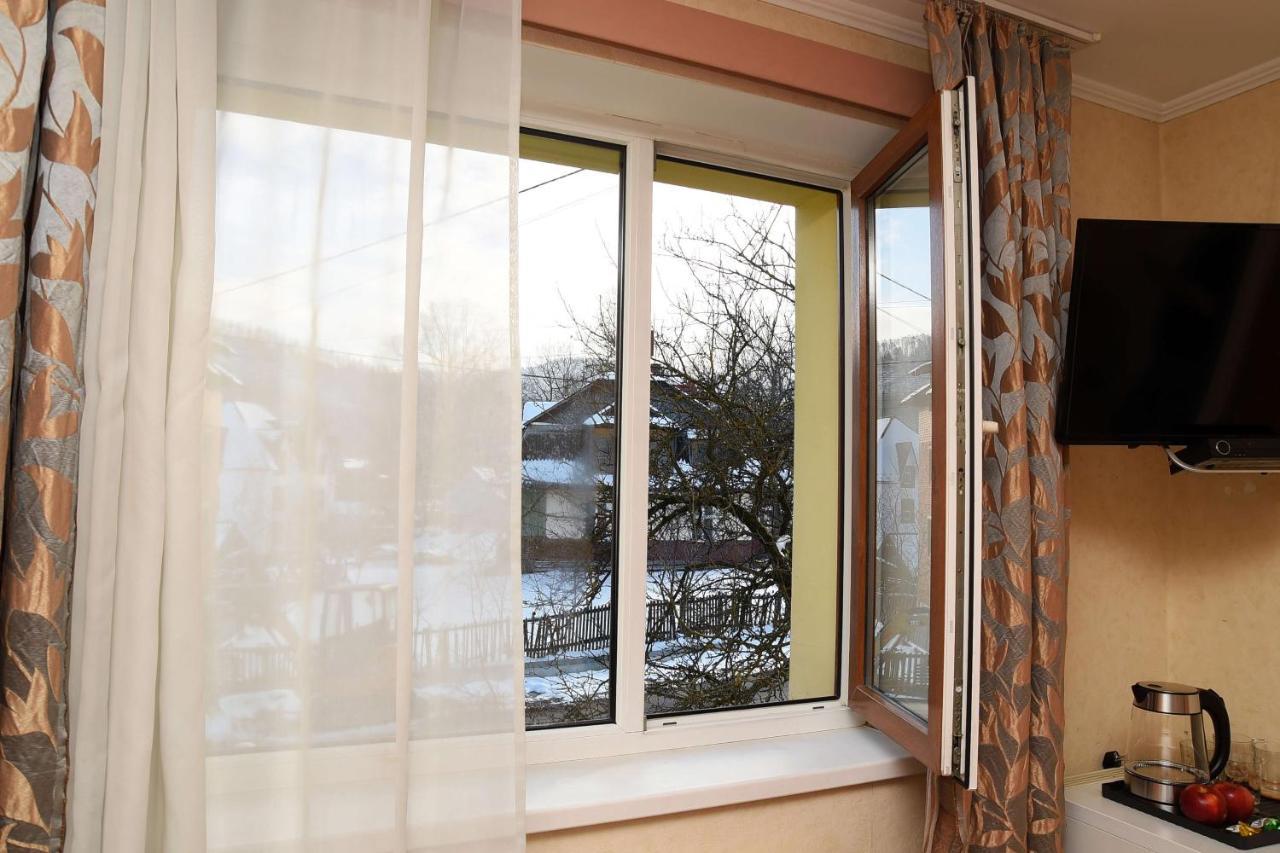 Oskolok Dovbusha Mini-Hotel Jaremcse Kültér fotó