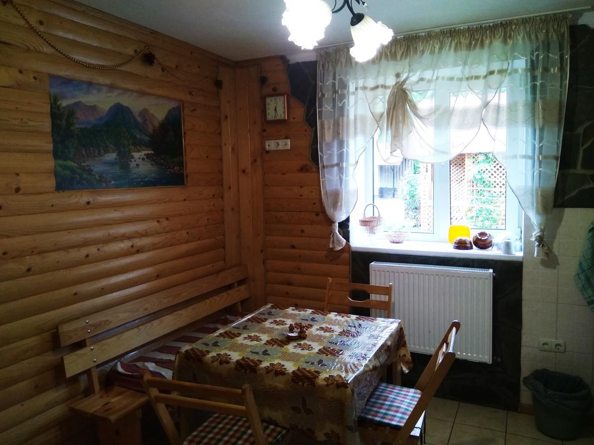 Oskolok Dovbusha Mini-Hotel Jaremcse Kültér fotó